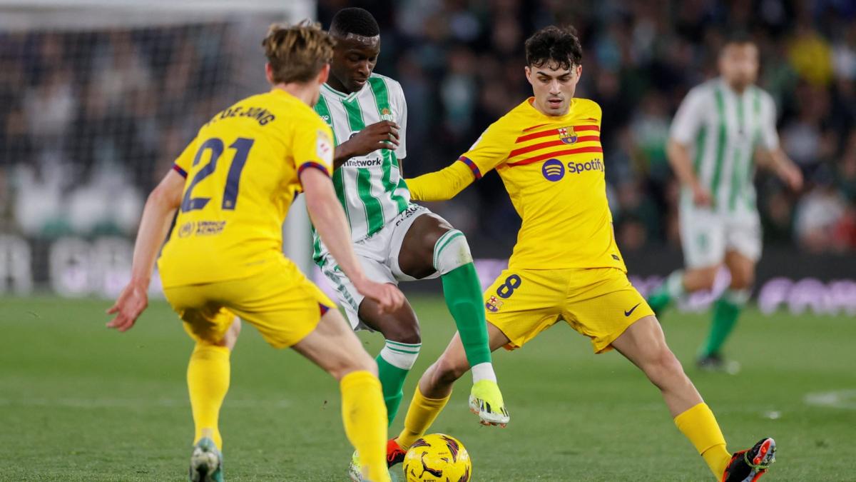 Liga Winner Of Real Betis FC Barcelona Returns To The Podium