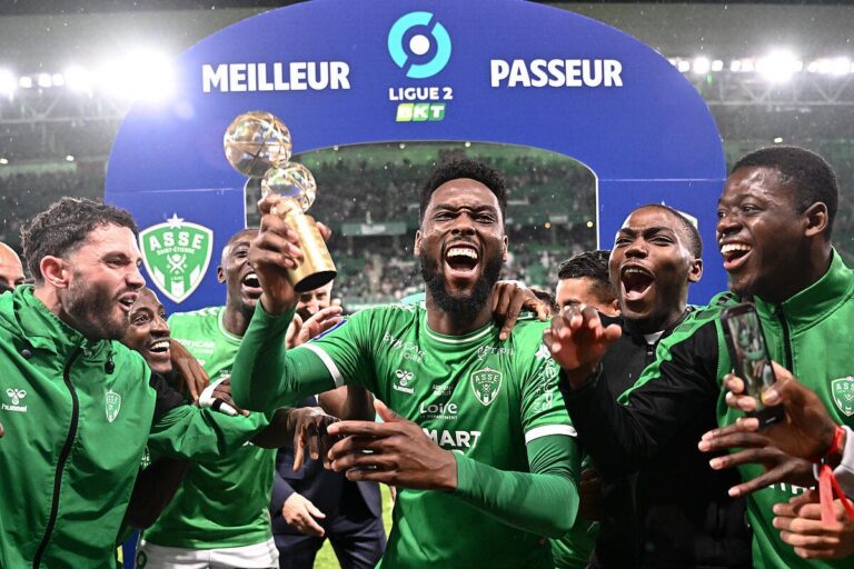ASSE close to a big victory, its star hesitates