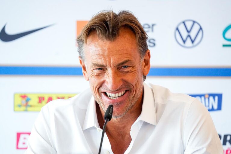 France is not dead, Hervé Renard shakes his daughters