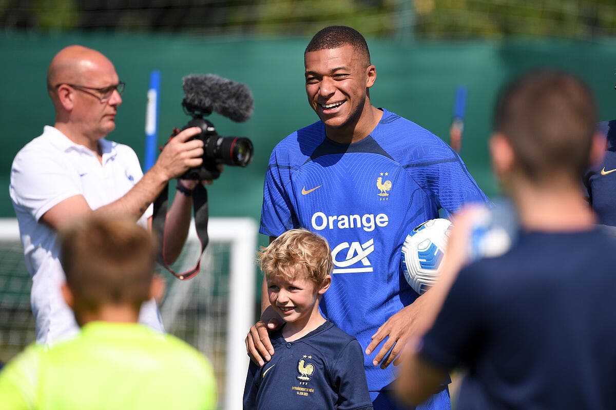 Kylian Mbappé reacts to this historic night