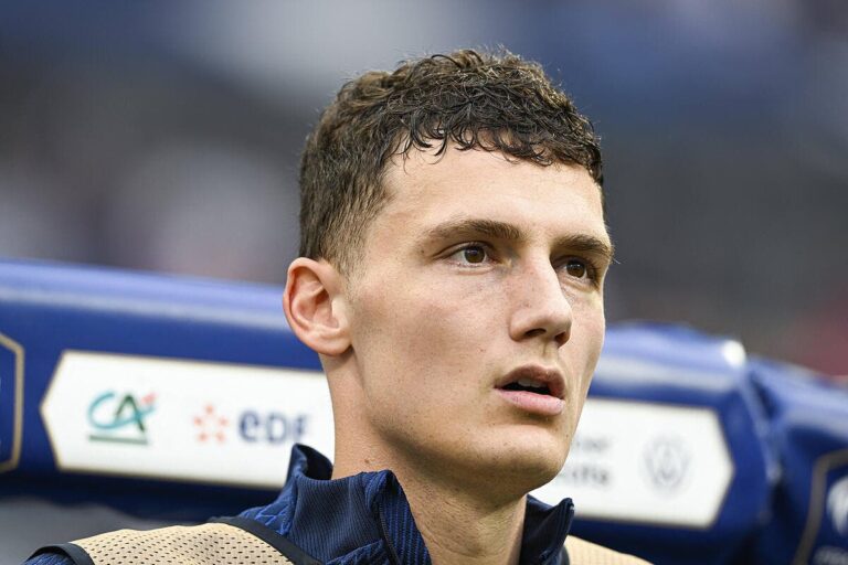 Milan, Madrid or Liverpool, Pavard is just waiting for the plane ticket