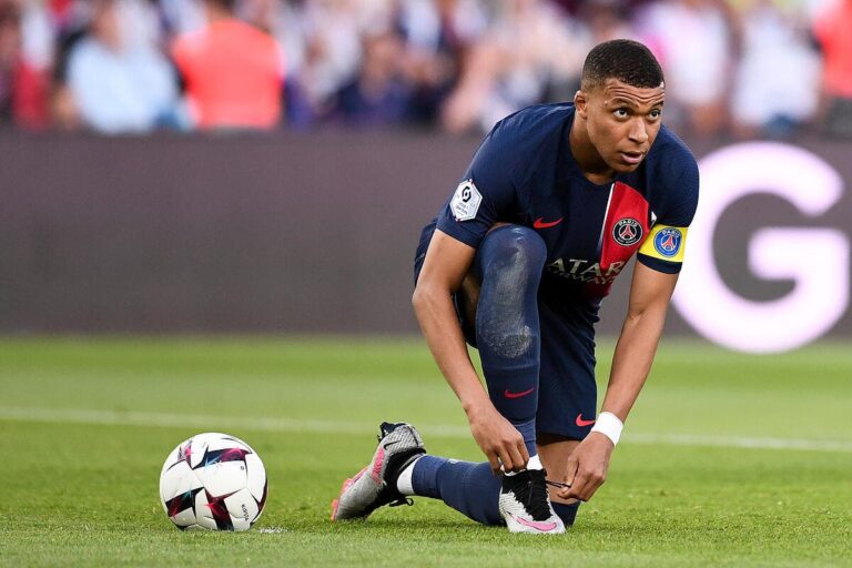 Mbappé stays at PSG, Real's big lie exposed