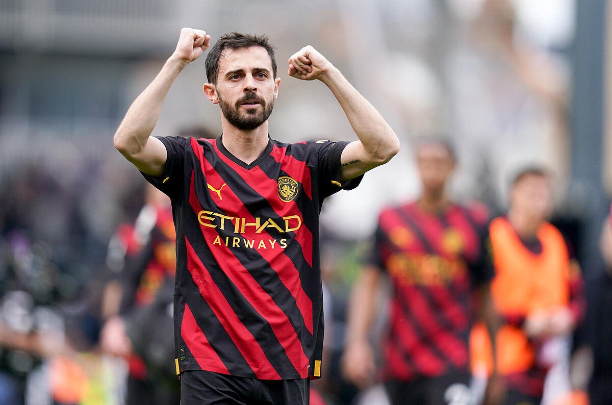 Bernardo Silva rushes to Paris, Guardiola has his replacement