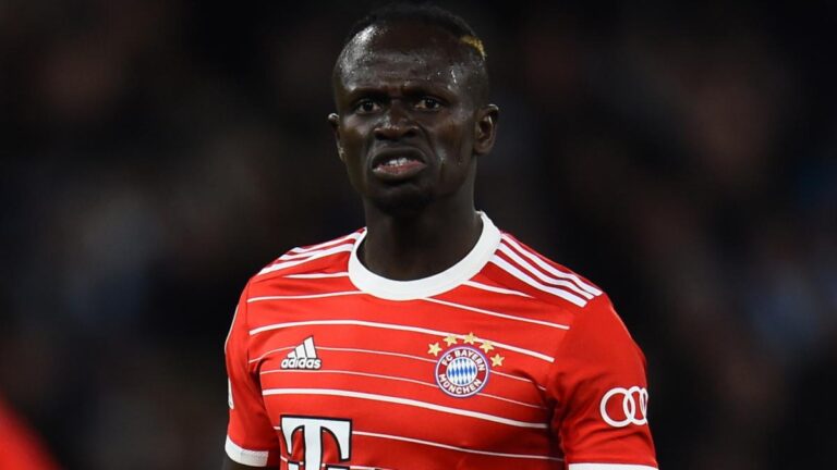 Bayern: annoyed, Sadio Mané reframes a German journalist