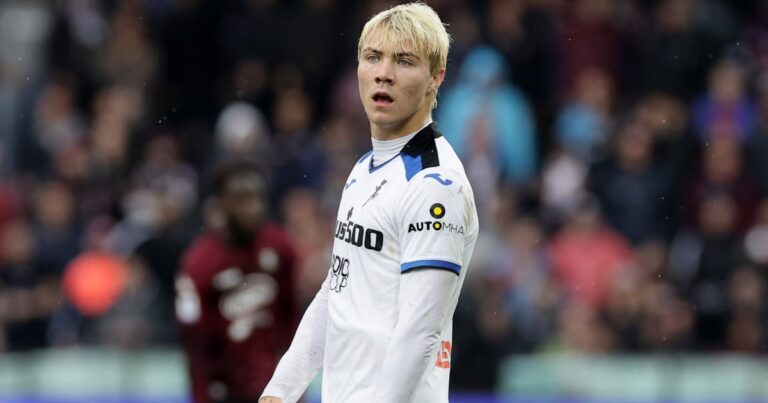Between PSG and Man United, Hojlund made his choice