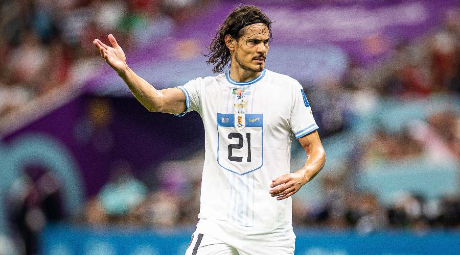 Cavani goes to Argentina