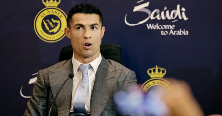 Finally !  Cristiano Ronaldo will no longer be alone