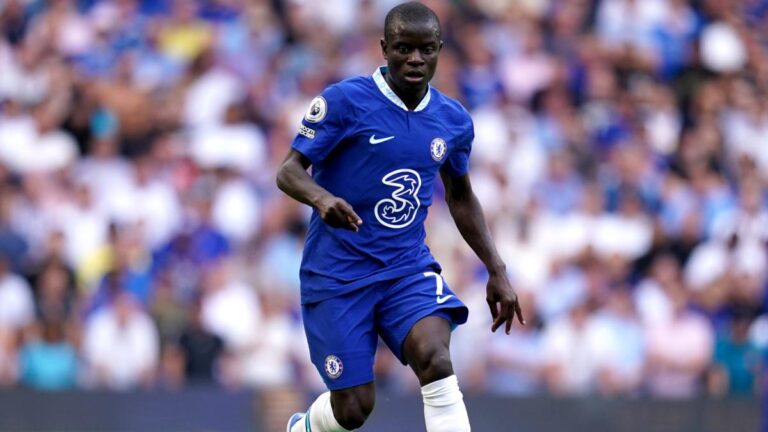 N'Golo Kanté wants to continue with the Blues