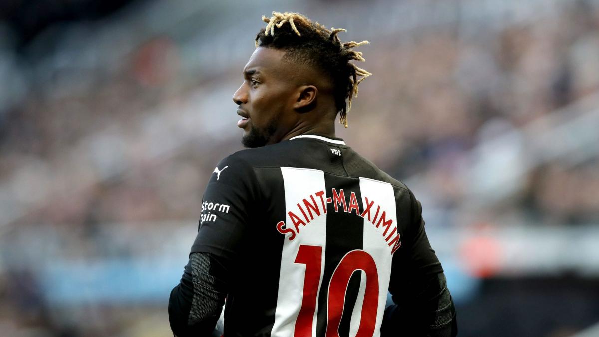 Newcastle puts Allan Saint-Maximin on sale!