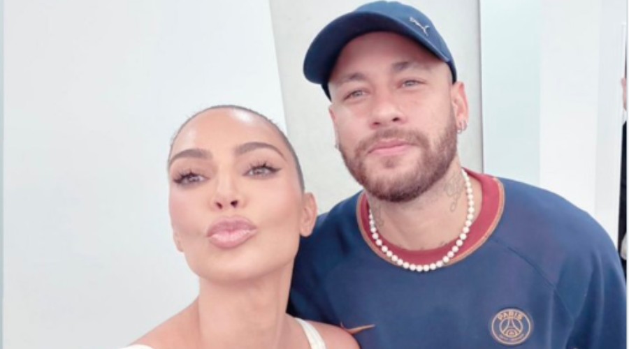 Neymar, the romance with the Kardashians continues