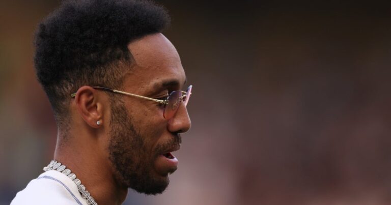 OM: Aubameyang's father makes a big announcement