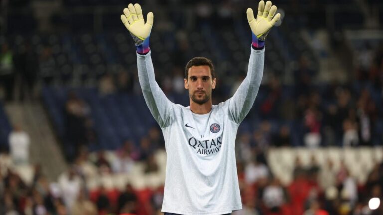 PSG: Sergio Rico gives his news