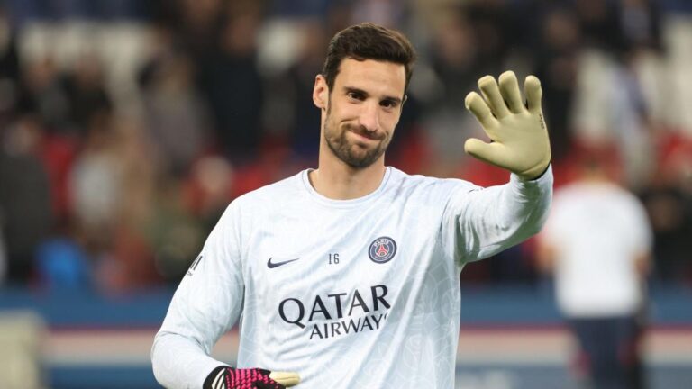 PSG's message to Sergio Rico