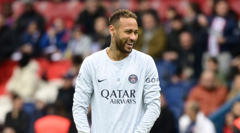 Neymar, the new twist