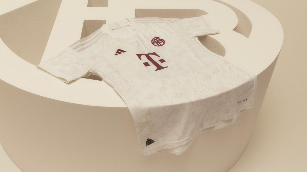 The Bayern Munich third shirt for the 2023-2024 season