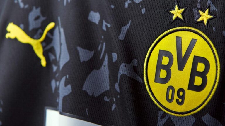 Borussia Dortmund unveil their away jersey for the 2023-2024 season