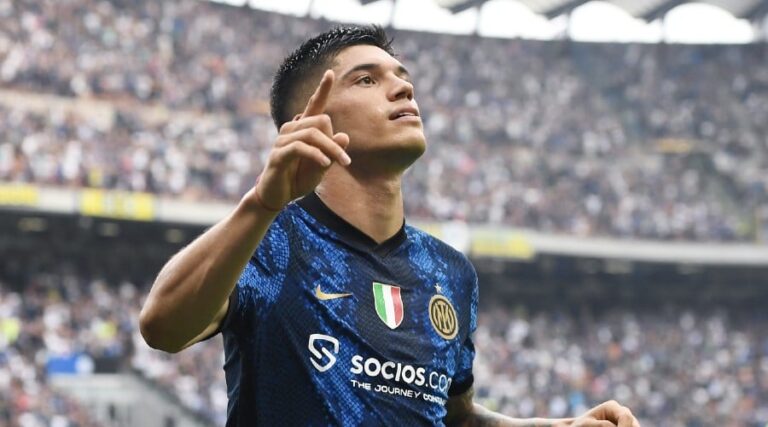A sealed arrival and an unlikely return to Marseille