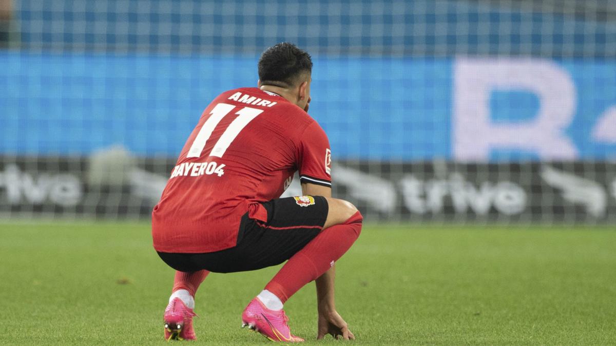 Bayer Leverkusen Nadiem Amiri Requests The Cancellation Of His Transfer To Leeds 