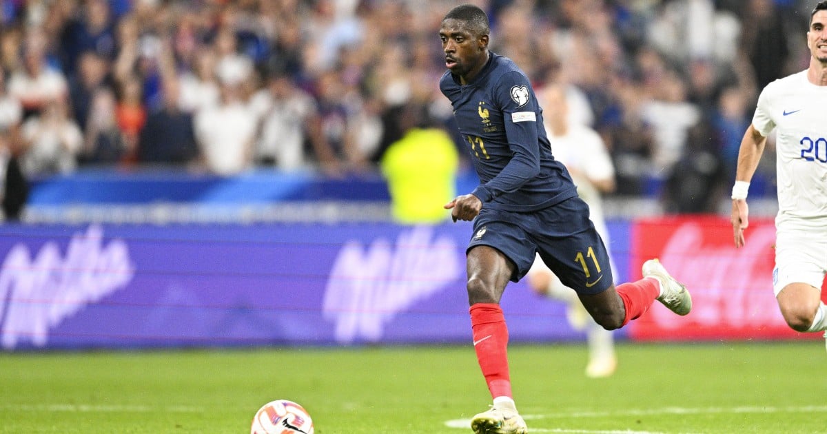 Dembélé arrives in Paris!