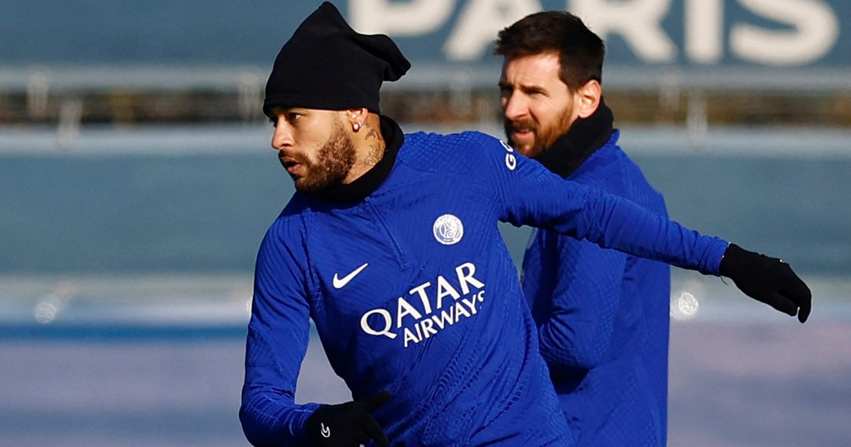 Good riddance ?  Delort delighted with the departures of Messi and Neymar