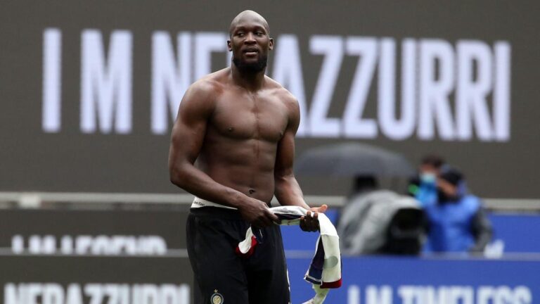 Inter: Javier Zanetti pays Romelu Lukaku