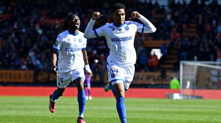 L2: Auxerre and Guingamp take the lead