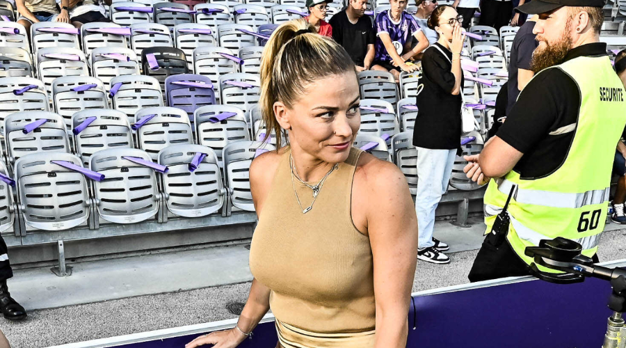 Laure Boulleau, the hot evening