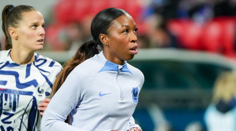 Les Bleues warn Australia