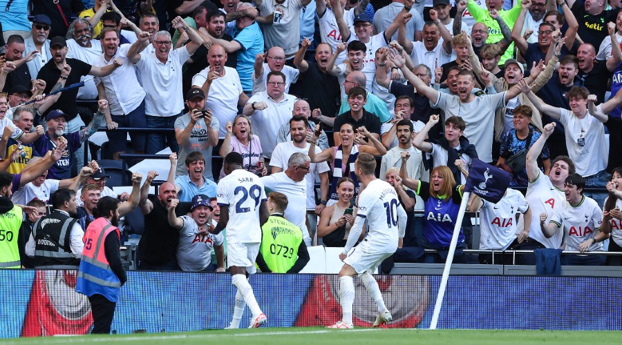 Manchester United sinks against Tottenham