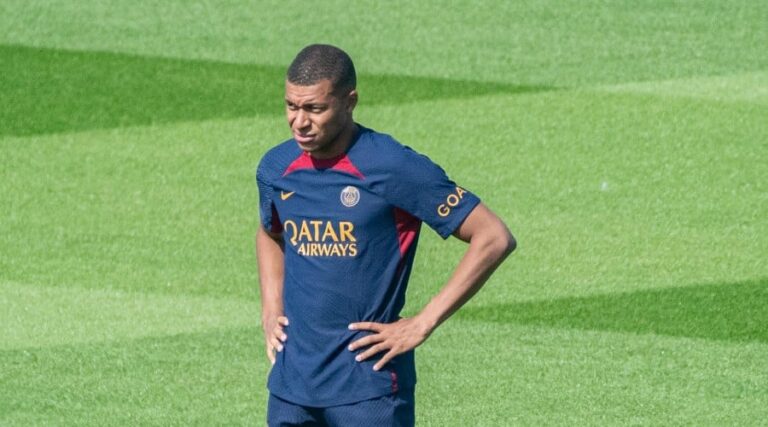 Mbappé, PSG straight into the wall