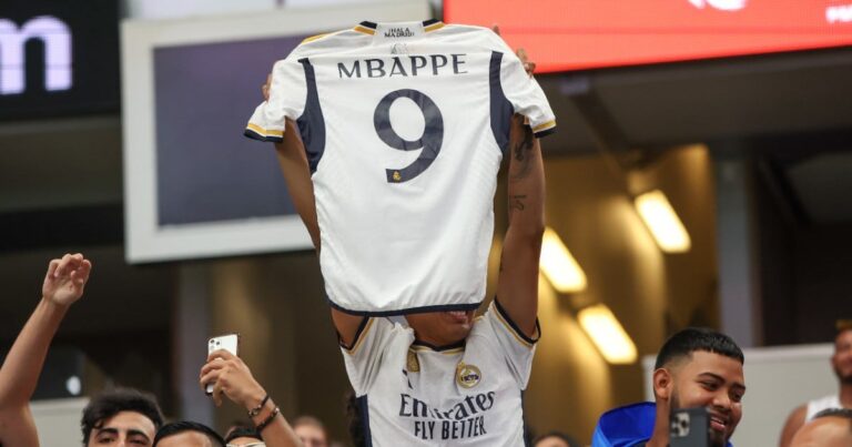 Mbappé, it's now political