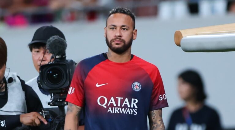 Neymar, it's still no at Barça