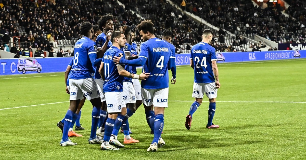 OL loan a striker from Troyes