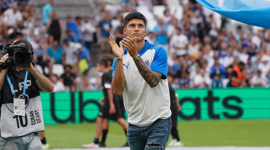 OM's new Argentinian recruit completely ignores Messi
