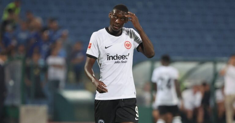 PSG: Kolo Muani pushes for his transfer!