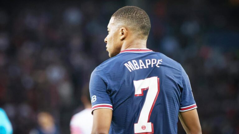 PSG: Lucas Hernandez praises Mbappé