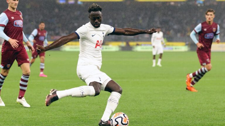 Rennes submit an offer for Davinson Sanchez