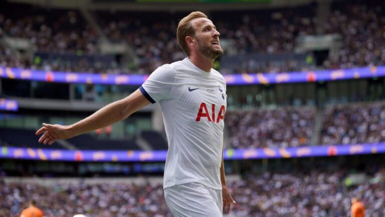 Tottenham turn down Bayern Munich's latest offer for Harry Kane