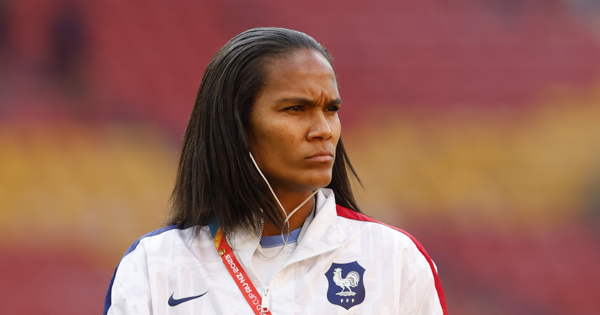 Wendie Renard, the implicit decision