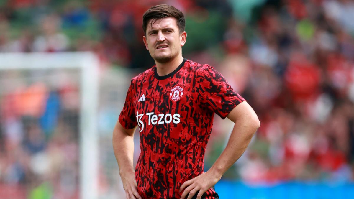 Manchester United Erik Ten Hag Challenges Harry Maguire