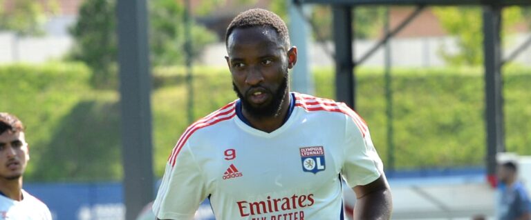 A former Lyonnais smashes the supporters and the management!