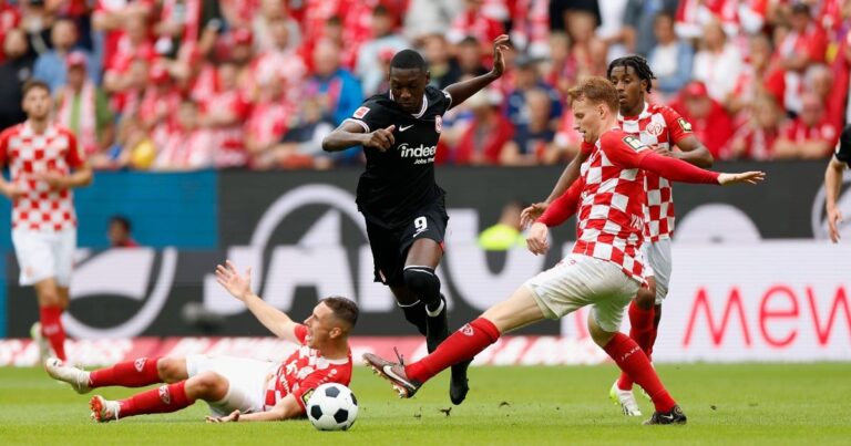 Kolo Muani at PSG, Frankfurt gorges