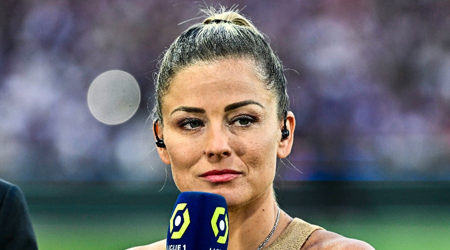 Laure Boulleau smashes OM