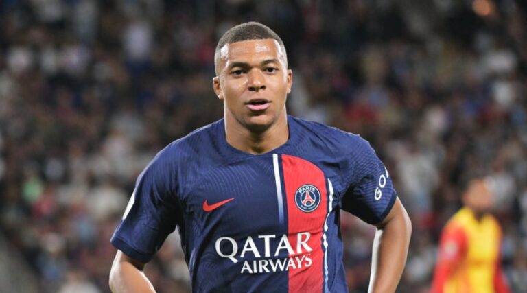 Mbappé, his mother has set his price!