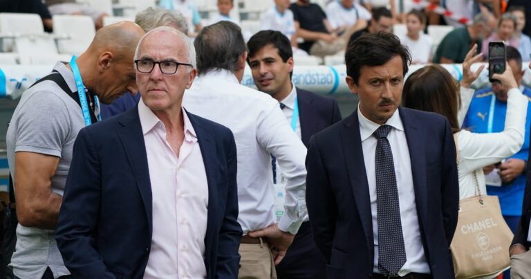 OM: Is McCourt lying to the supporters?  A swing leader!