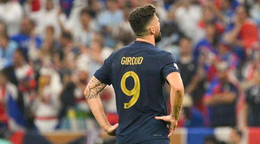 Giroud, the big announcement about his future