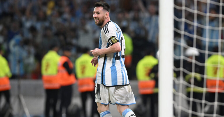 A spit and two posts, turbulent return for Lionel Messi with Argentina