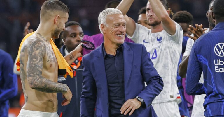 Bleus, the announcement of Deschamps