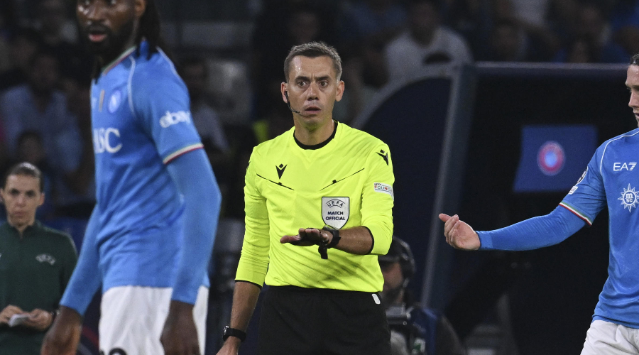 Carlo Ancelotti attacks Clément Turpin