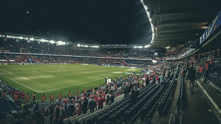 LdC, PSG-Milan: it got heated in the stands